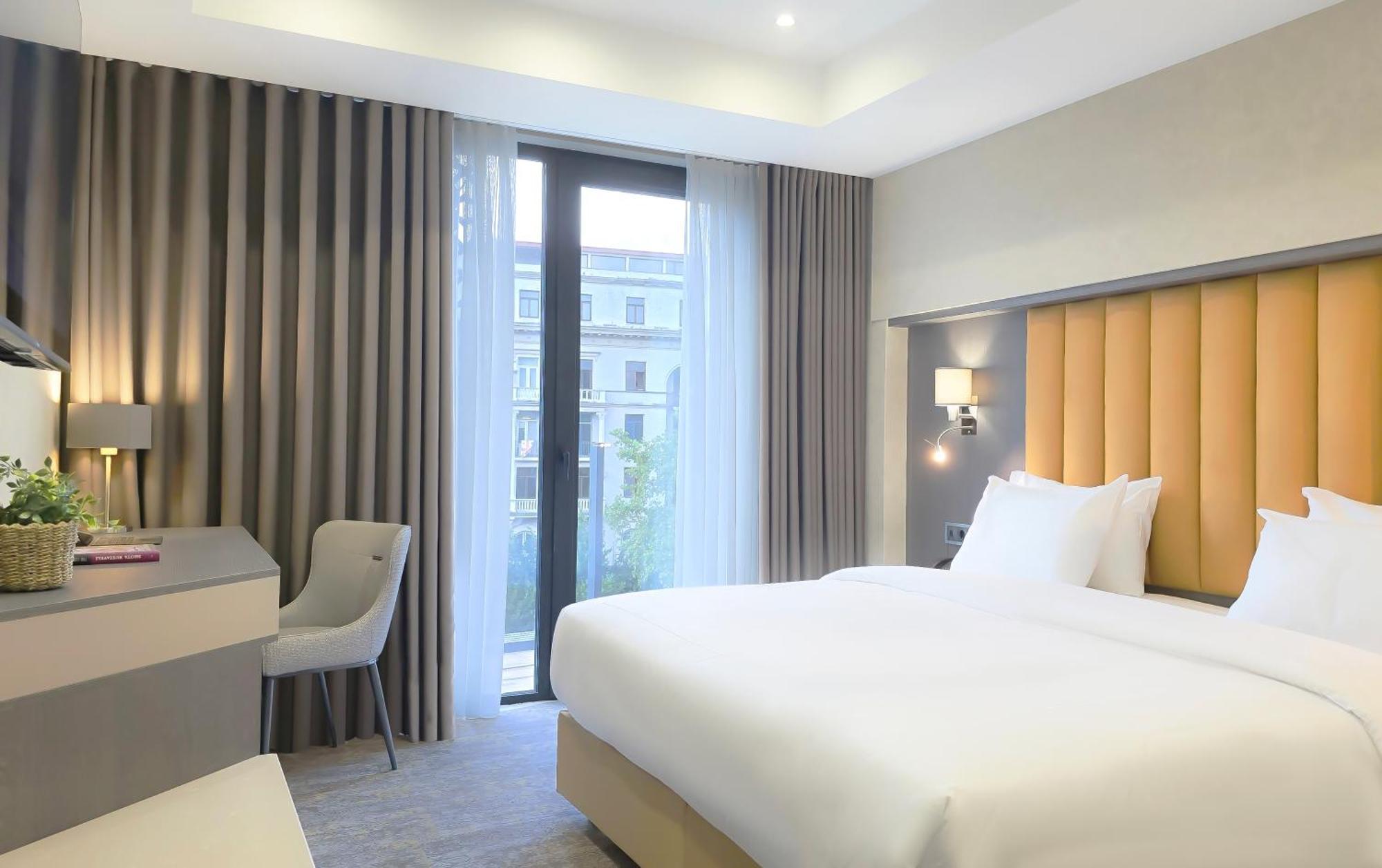 Griffin Hotel ティビリシ エクステリア 写真